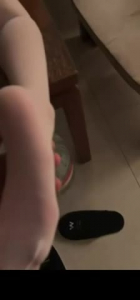 極品母狗嫩逼水水，饑渴難耐，完整版主頁