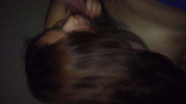 男生很享受女方的挑逗  男生很享受女方的挑逗