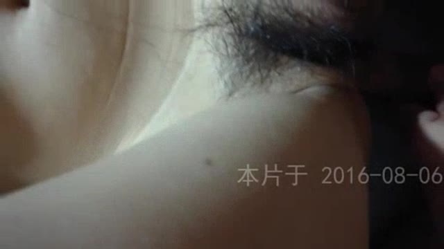 在新加坡约的上海极品身材炮友  在新加坡约的上海极品身材炮友