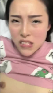 露臉操36歲已婚女同事，出軌操逼才是最爽的，我厲害還是你老公厲害