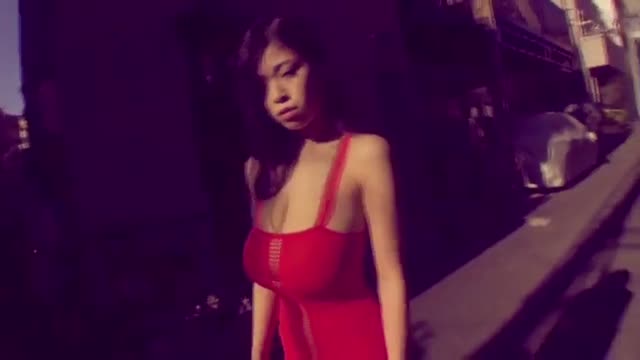 東京巨乳  東京巨乳