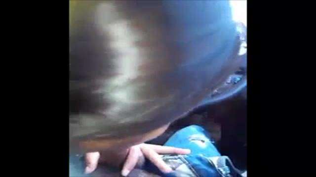 新加坡女友車内口交  新加坡女友車内口交