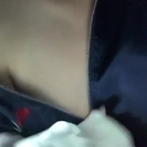 宿舍裡面摸奶 宿舍裡面摸奶