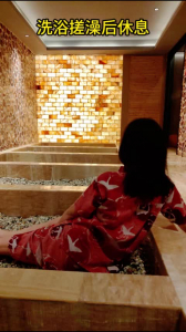 杭州夫妻羅浮宮水城打卡搓背