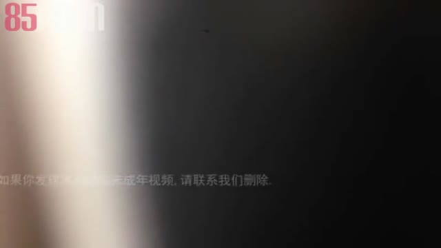 台灣高鐵廁所自拍-好刺激  台灣高鐵廁所自拍-好刺激
