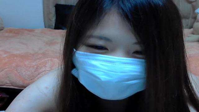 偷拍全裸視頻女孩  偷拍全裸視頻女孩