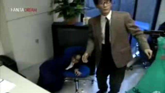 日本劫匪强奸银行职员  日本劫匪强奸银行职员
