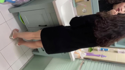 等我化完妝，我再和你做，絲襪高跟熟女阿姨真的很有氣質