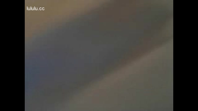 太大膽了吧!!還有人耶!直接在書店偷偷脫掉內衣褲....... (2)  太大膽了吧!!還有人耶!直接在書店偷偷脫掉內衣褲....... (2)