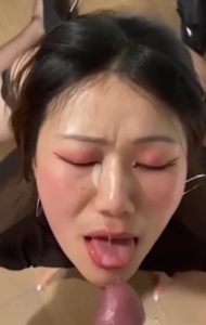 遇到這種極品老A8你能堅持幾分鍾？無套後入翹臀啪啪浪叫，濃精射臉騷話