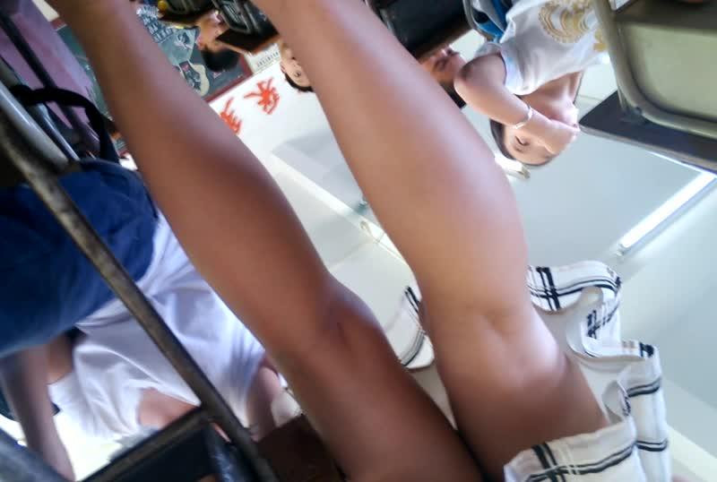 Asian metamorphosis male mainland convenience store was shocked to see the beautiful legs, the sister immediately followed the sneak shot of the underwear, this leg is really beautiful Asian metamorphosis male mainland convenience store was shocked to see the beautiful legs, the sister immediately followed the sneak shot of the underwear, this leg is really beautiful