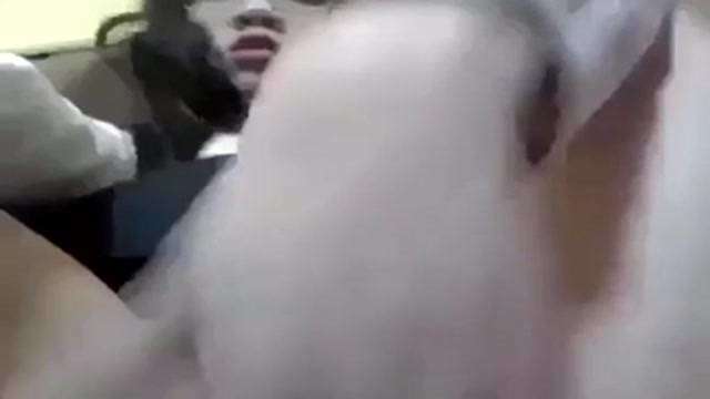 學妹自慰  學妹自慰