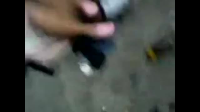 情侶大膽在公寓樓梯做愛  情侶大膽在公寓樓梯做愛