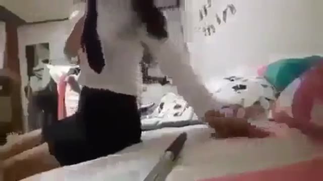 女友使用鋼筆自慰  女友使用鋼筆自慰