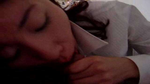 老婆踢我口交  老婆踢我口交