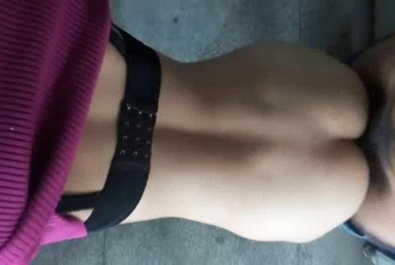 自拍在亞洲廢棄化驗室野戰小隻馬細腰美尻好性感 自拍在亞洲廢棄化驗室野戰小隻馬細腰美尻好性感
