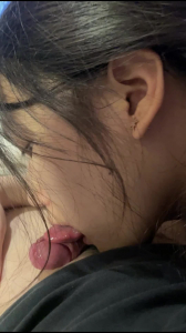 女友日常口交射嘴裏