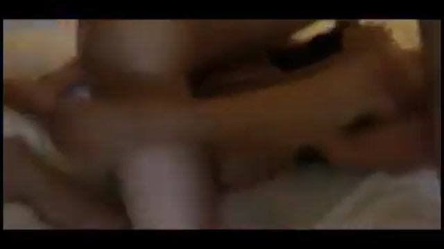 無毛豐滿小騷婦插爽到嗷嗷叫 無毛豐滿小騷婦插爽到嗷嗷叫