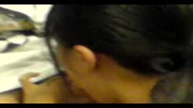 Suspected Hong Kong students making love in the public toilet, the woman is passionate blowjob~ Suspected Hong Kong students making love in the public toilet, the woman is passionate blowjob~