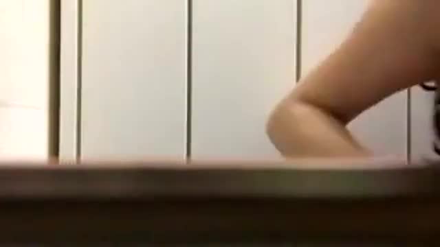 學妹換衣服  學妹換衣服