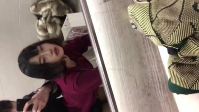 長腿短發36C梨形美乳！和男友突然思想商場試衣間做愛找刺激