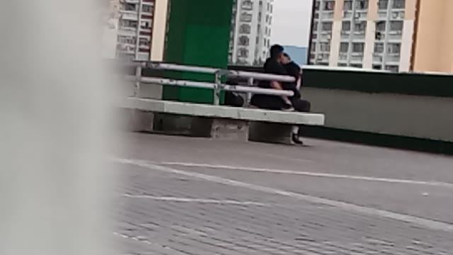 香港中學生天台搞搞震2  香港中學生天台搞搞震2