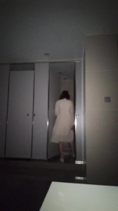 玩的太嗨，少婦男廁所大戰男大