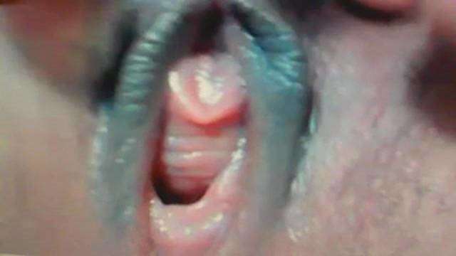 玩弄小穴  玩弄小穴