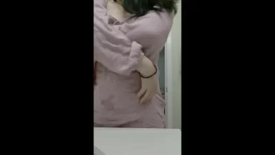 00年36D奶妹妹脫衣+洗澡的小片段- 免費自拍A片、性愛AV、情色成人影片 ...