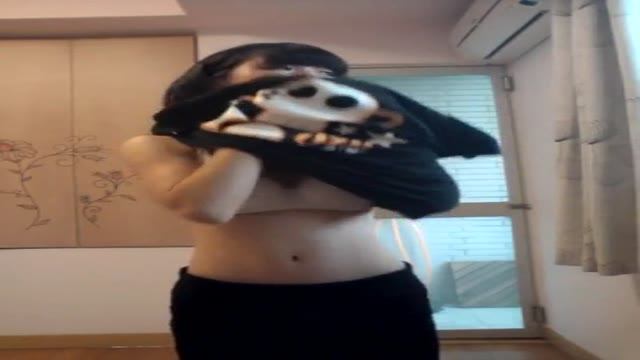小女孩在家脫光光自拍 小女孩在家脫光光自拍