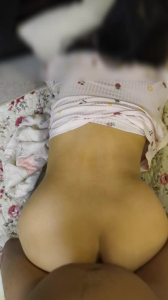 鄭州少婦在家客廳沙發偷情