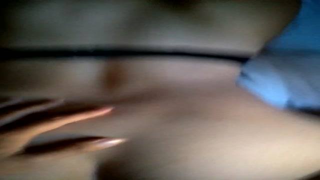 趁她屁股对着我偷拍了  趁她屁股对着我偷拍了