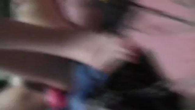 女友宿舍做愛自拍  女友宿舍做愛自拍